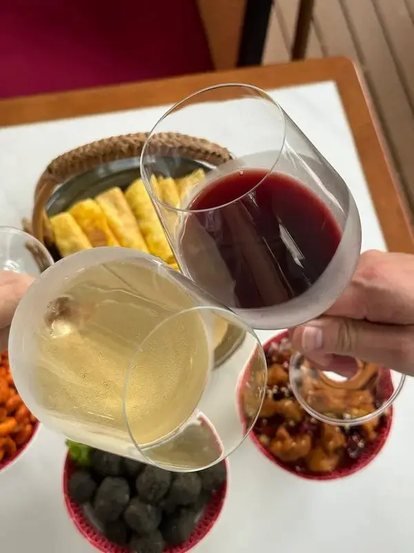 happy-hour-wines