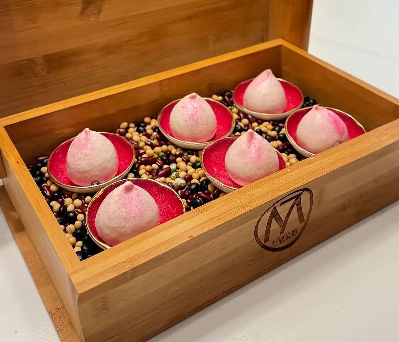 Mansion 7 Longevity Buns